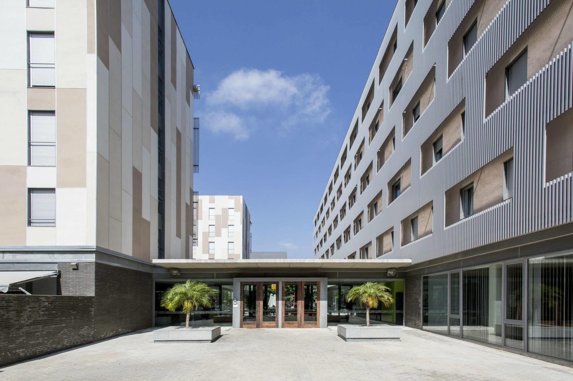 Residencia Universitaria Resa Damia Bonet Valencia Exterior foto