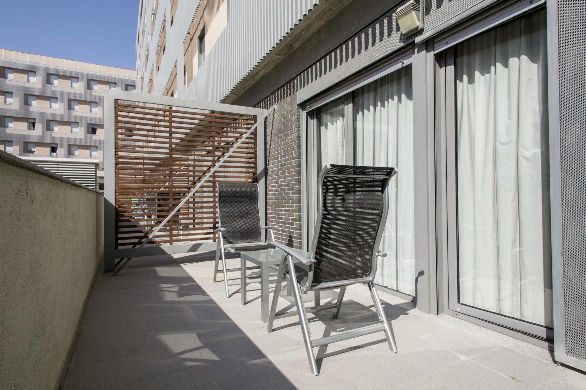 Residencia Universitaria Resa Damia Bonet Valencia Exterior foto
