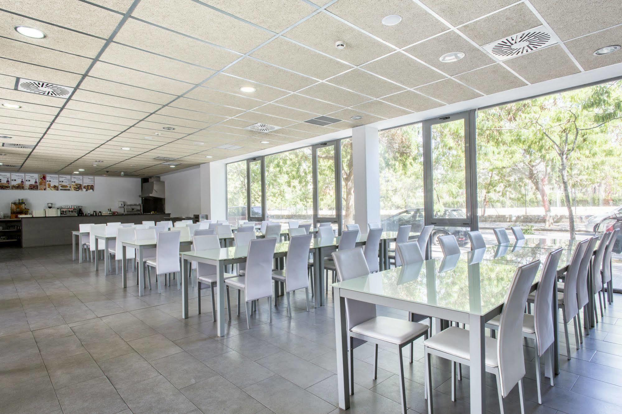 Residencia Universitaria Resa Damia Bonet Valencia Exterior foto