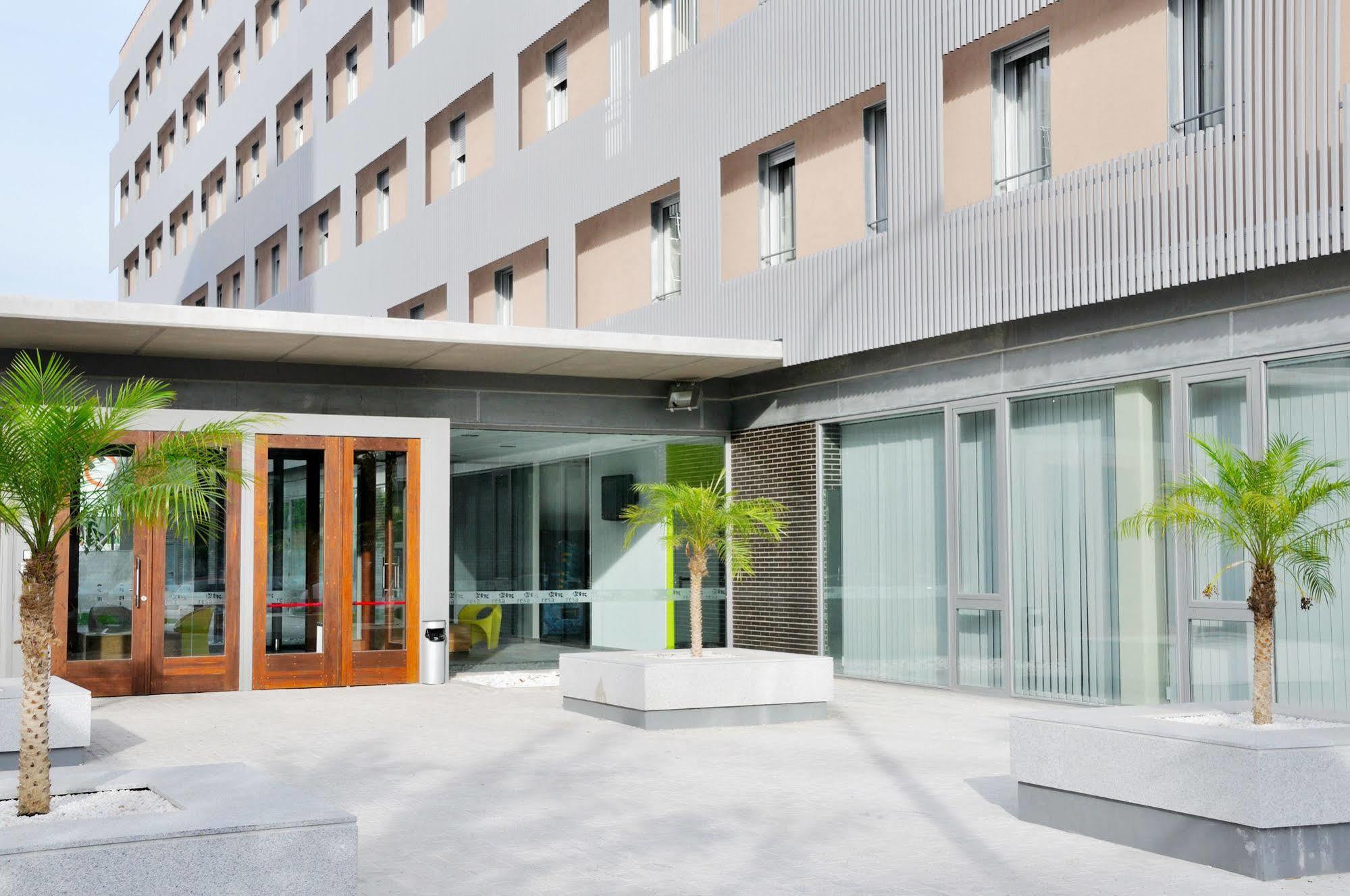 Residencia Universitaria Resa Damia Bonet Valencia Exterior foto