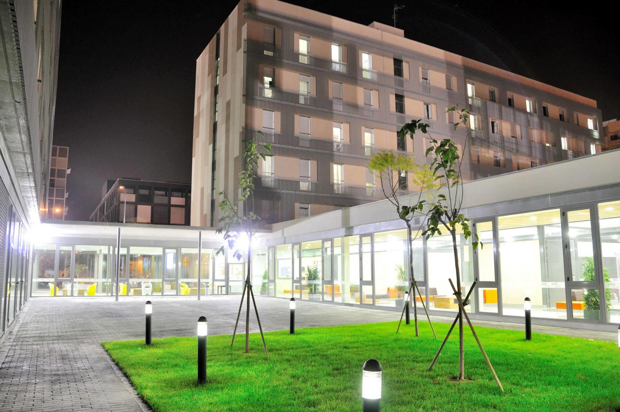 Residencia Universitaria Resa Damia Bonet Valencia Exterior foto